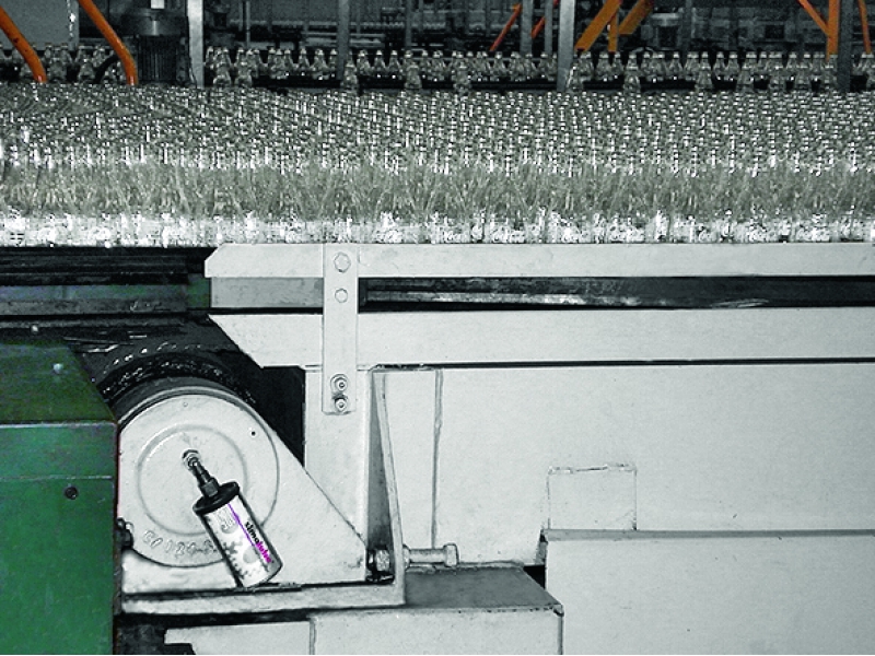 SimatecSilvertech (Asia) Ltd. Lubrication of a conveyor belt drive.
